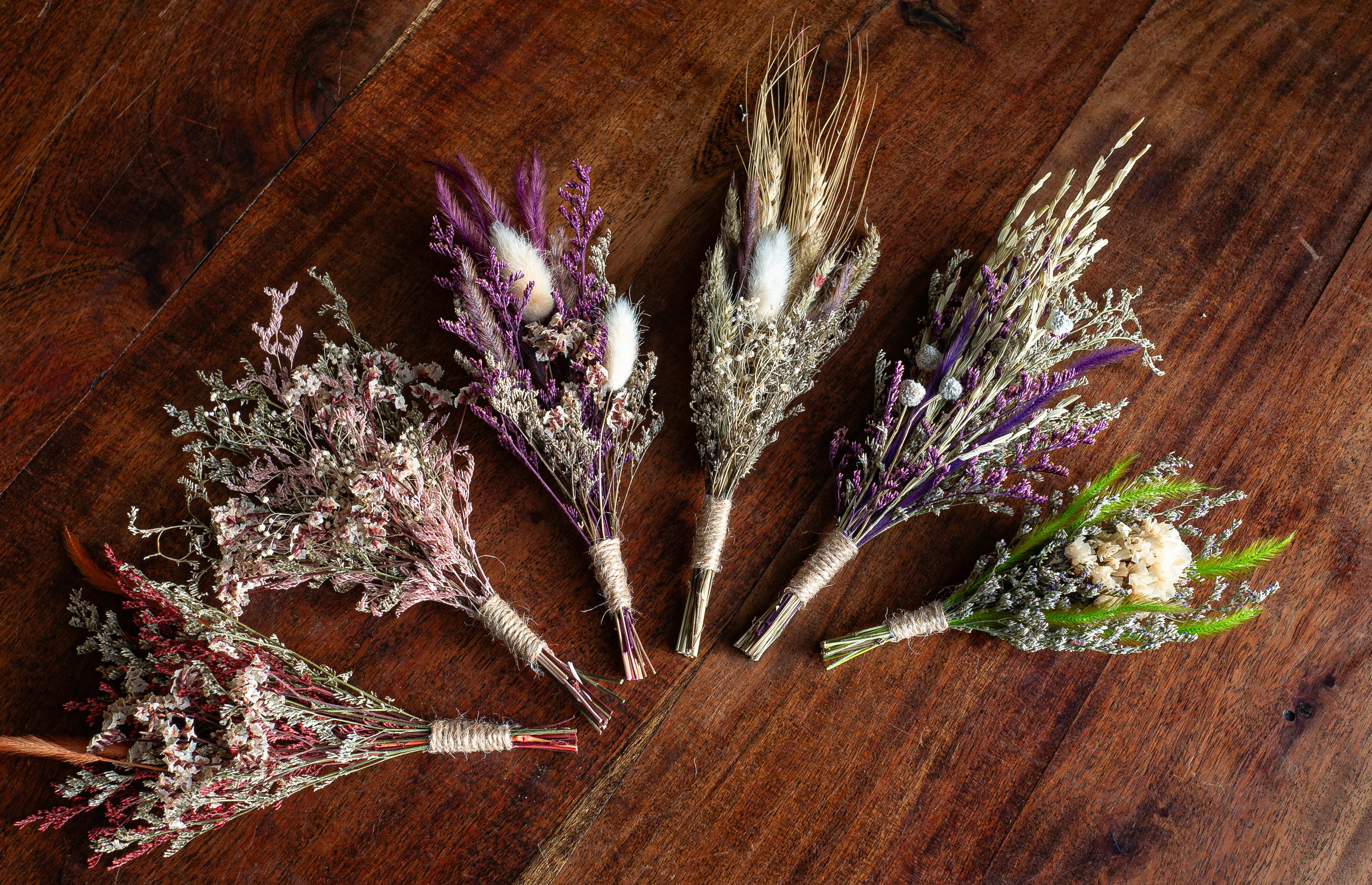 CCcollections Gift Boxes with Dried Flowers | Unique Gift Wrapping Ideas