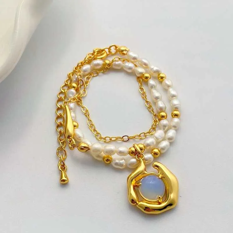 Gelite Pearl Necklace in 18k Gold Plated