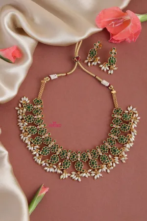 Green Manga Necklace
