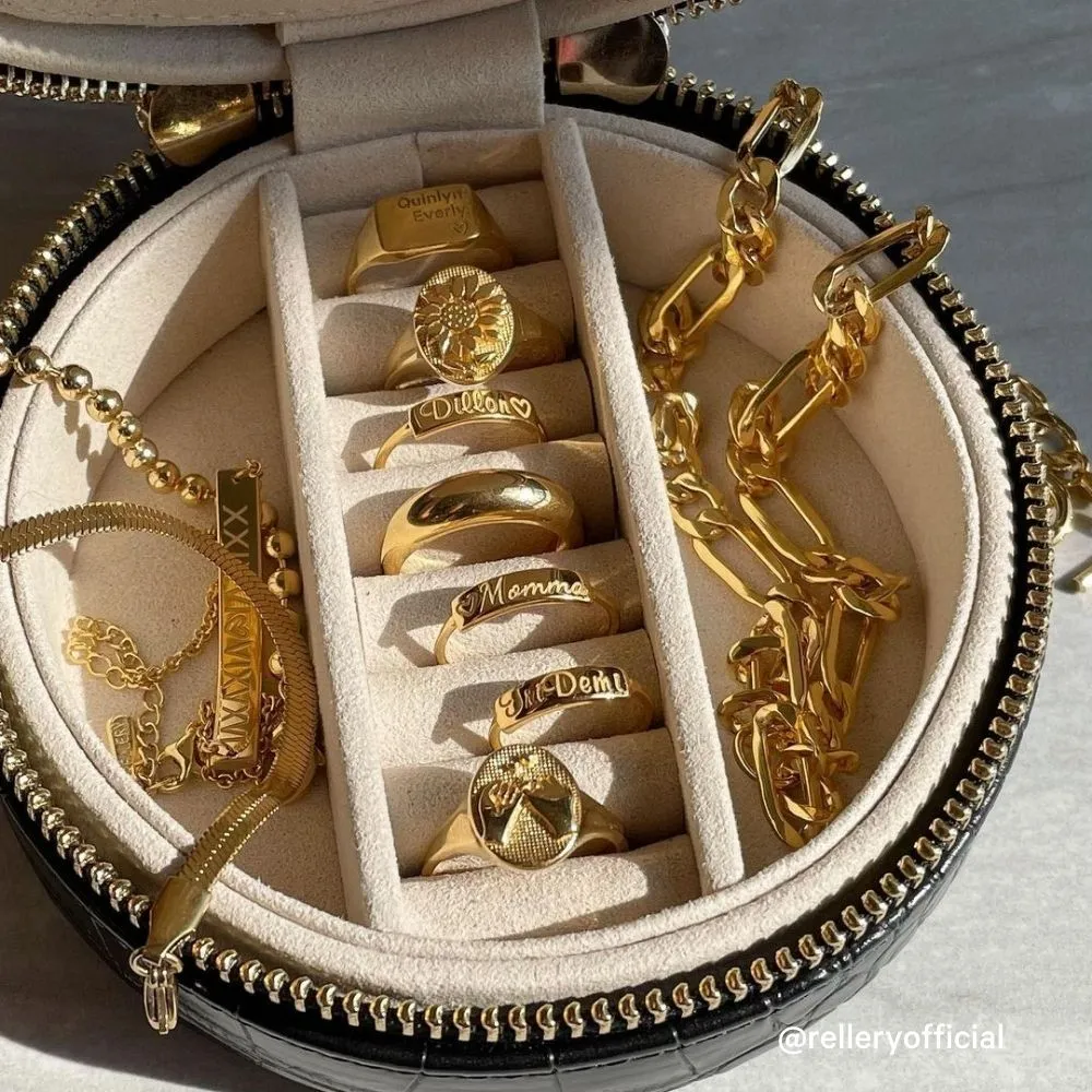 On The Go Jewelry Case Rouge Red