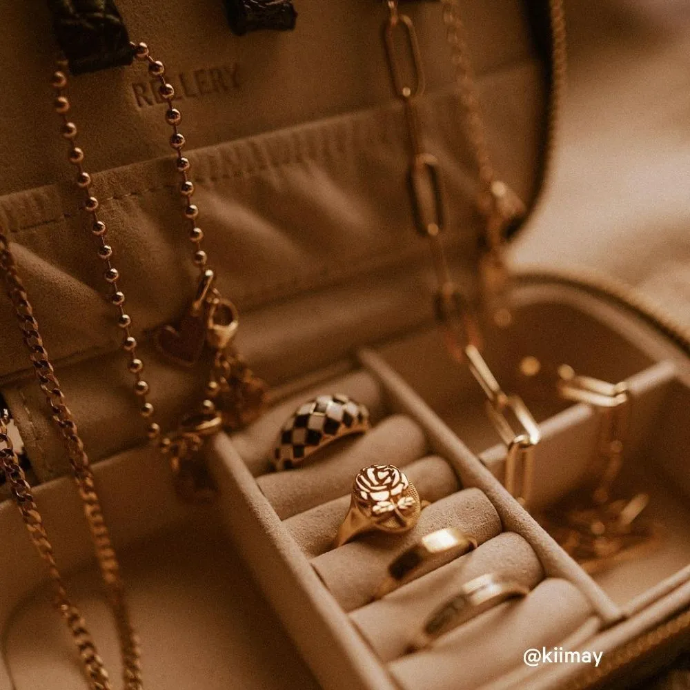 On The Go Jewelry Case Rouge Red