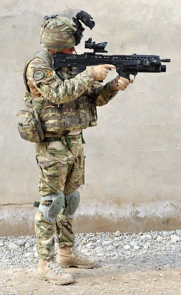 Unissued British MTP Mk. IV Osprey Plate Armor Carrier w/Pouches